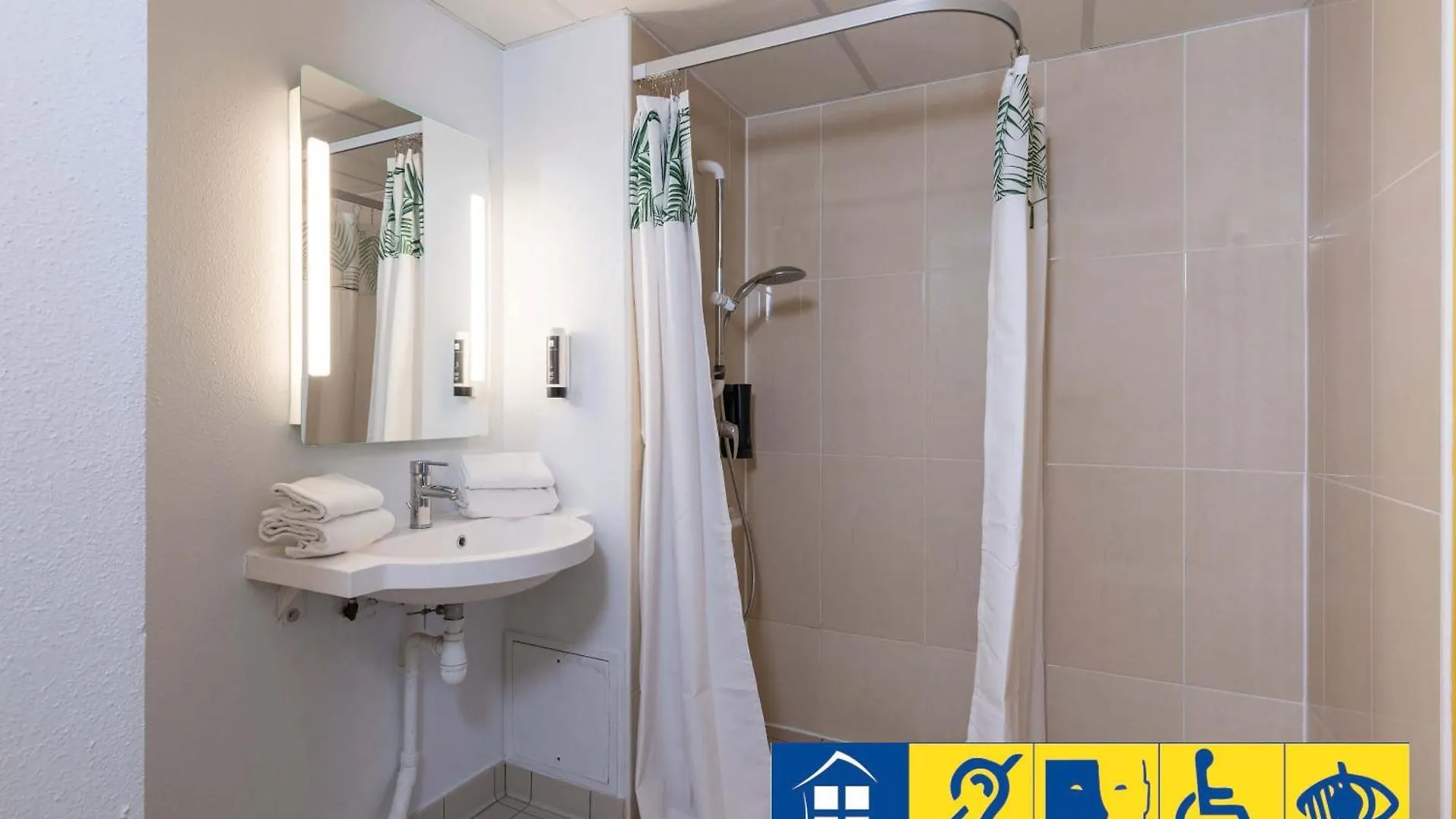 B&B Hotel Lille Grand Stade Villeneuve-d'Ascq 3*,  Francia